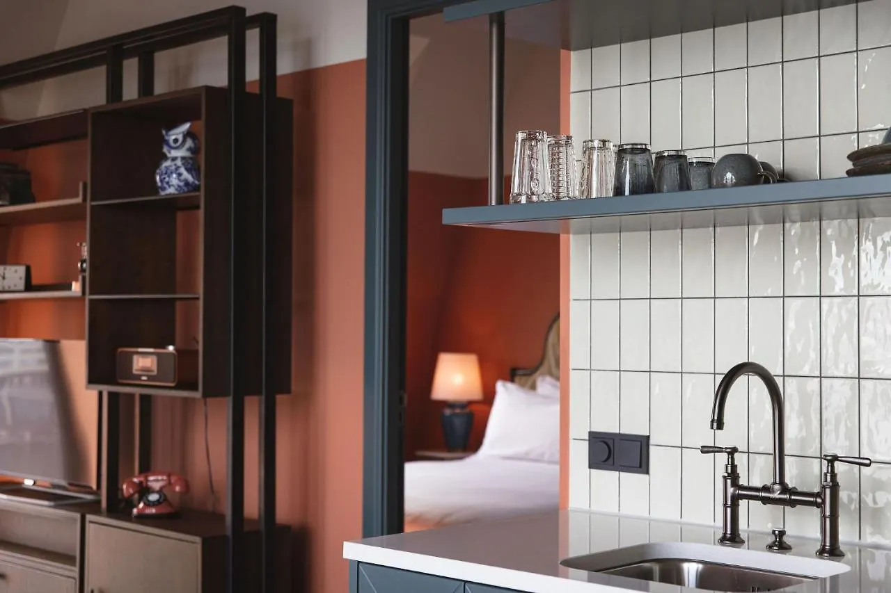 The July - Boat & Co Hotell Amsterdam